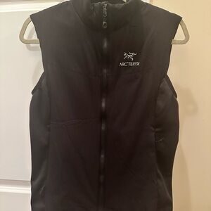 Arc'teryx Women's Atom LT Vest Size medium